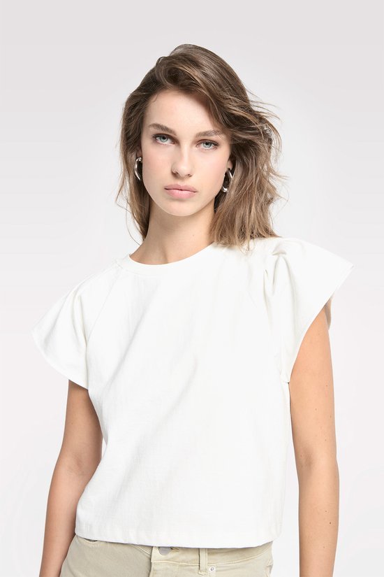 Top With Wide Shoulders