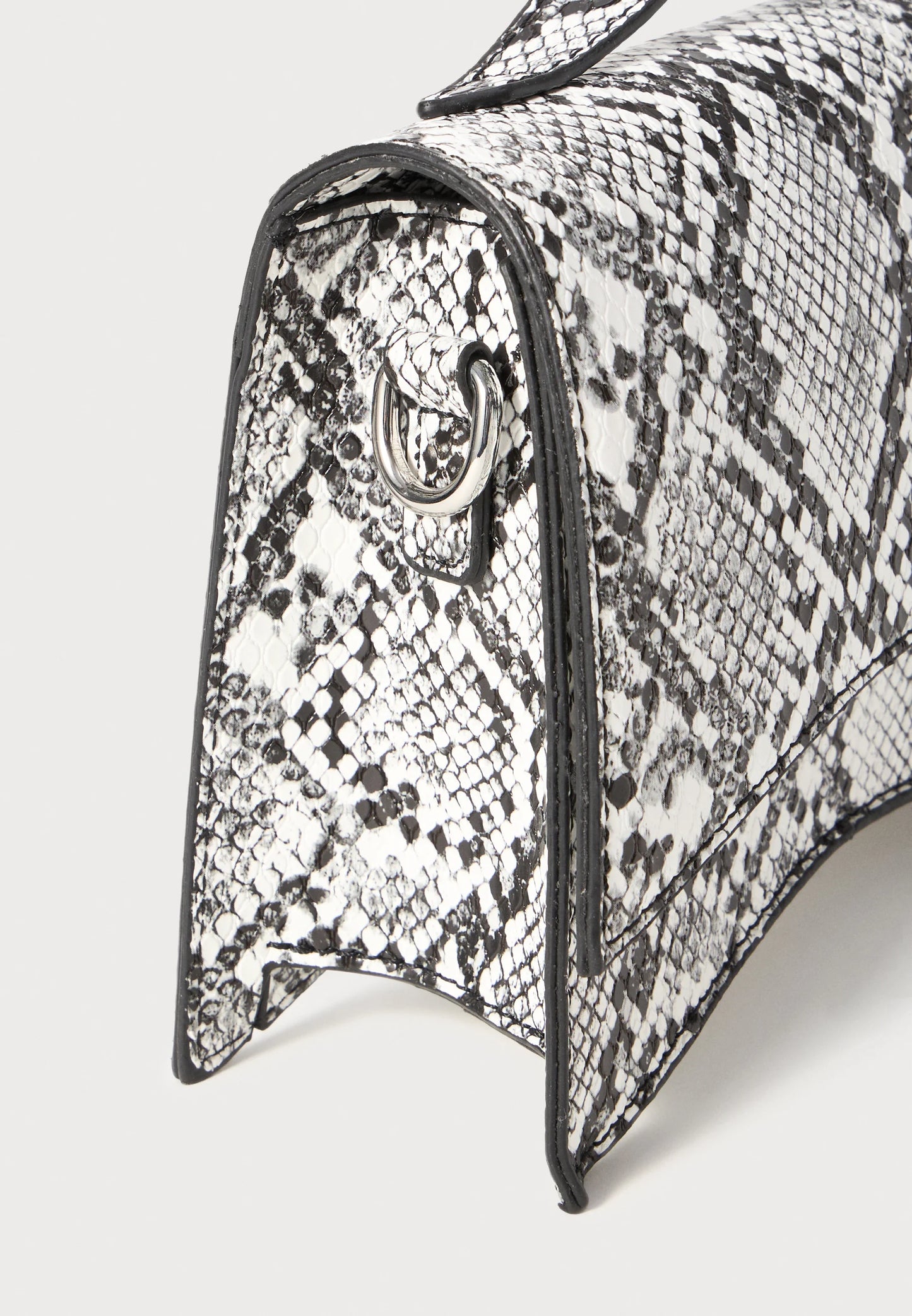 cross-body bag croco