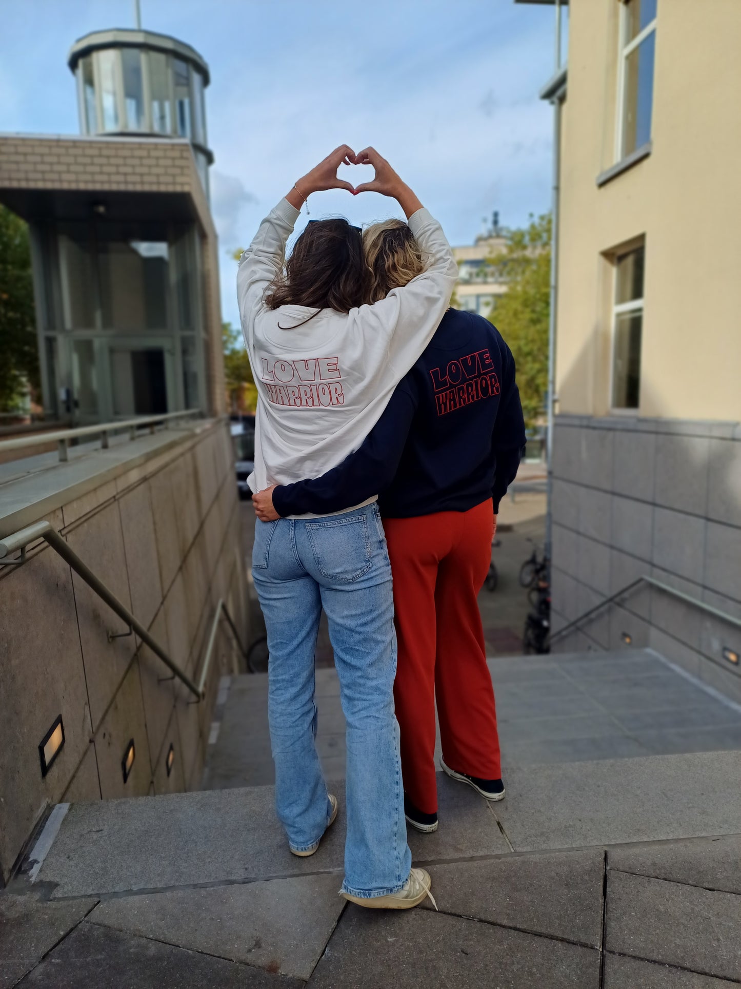 Sweater LOVE WARRIOR off white