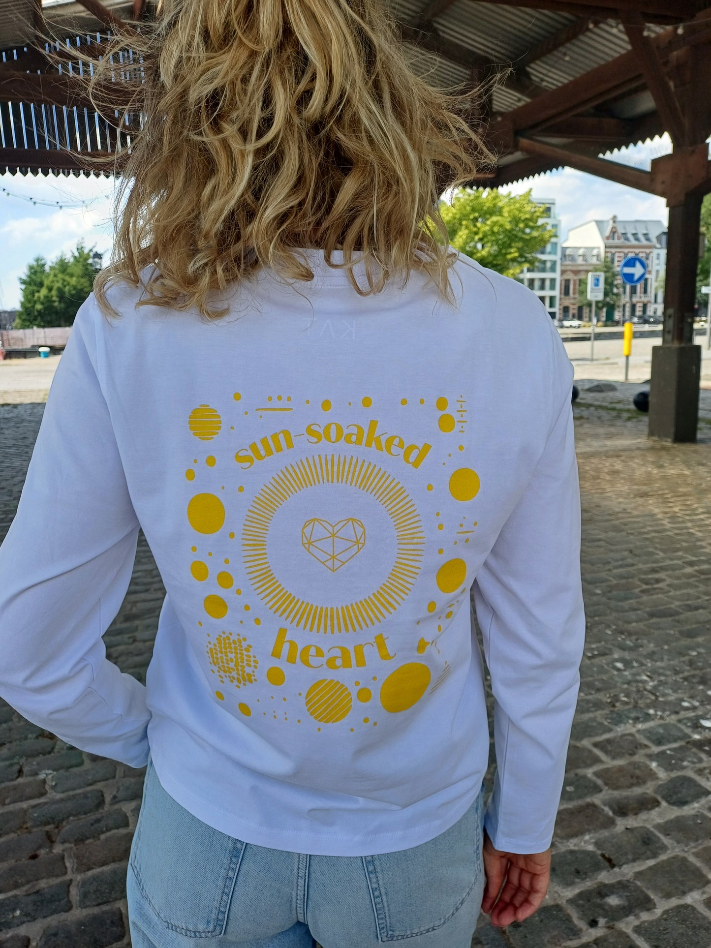 Longsleeve t-shirt "Sun-soaked heart"