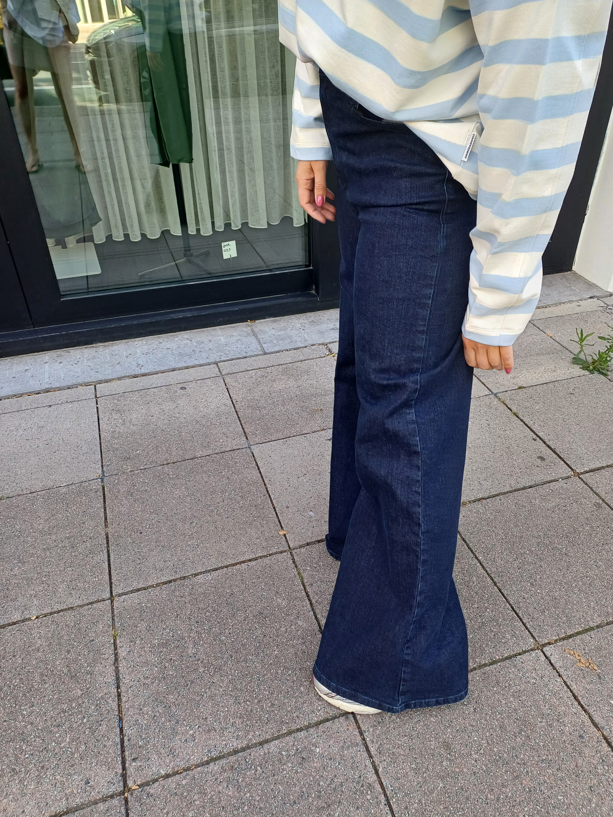 Rosie - Extra Wide Leg Jeans